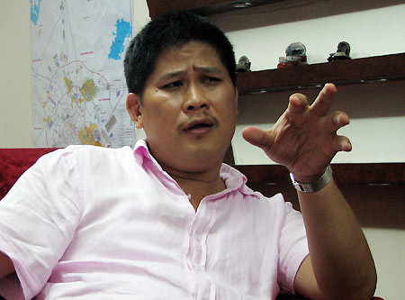 Phước Sang từng là một diễn viên có tiếng, trước khi trở thành một đạo diễn, nhà sản xuất phim ảnh.