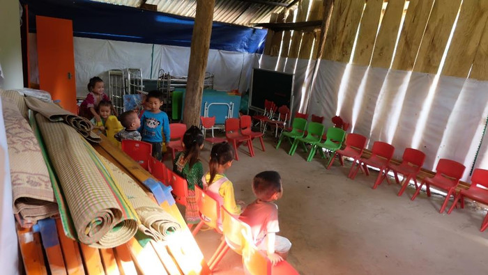 Bên trong lớp nhà trẻ của cô Kía Bên trong lớp nhà trẻ của cô Kía