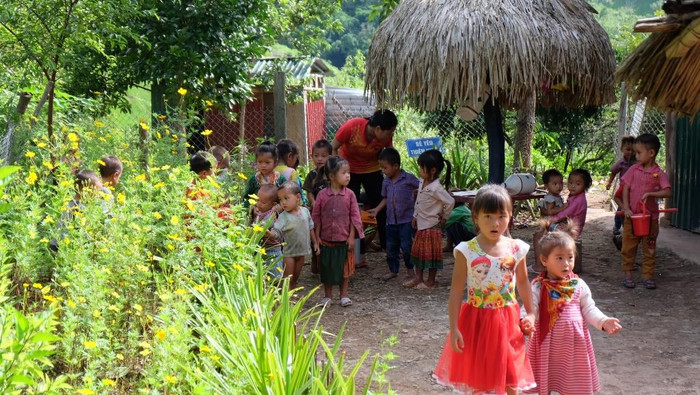 Sắp xếp từng bạn Sắp xếp từng bạn