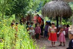 Cô giáo ‘siêu nhân’ ở Nộc Cốc Cô giáo ‘siêu nhân’ ở Nộc Cốc