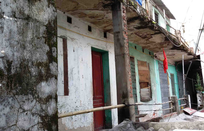 Một góc khu tập thể U19 Lam Sơn (quận Lê Chân) sập sệ trước đây luôn đe doạ sự an toàn của người dân Một góc khu tập thể U19 Lam Sơn (quận Lê Chân) sập sệ trước đây luôn đe doạ sự an toàn của người dân