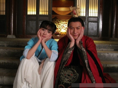 Dương Mịch và Trần Kiện Phong vô cùng đáng yêu khi không còn khoảng cách quân vương - nô tì. Dương Mịch và Trần Kiện Phong vô cùng đáng yêu khi không còn khoảng cách quân vương - nô tì.