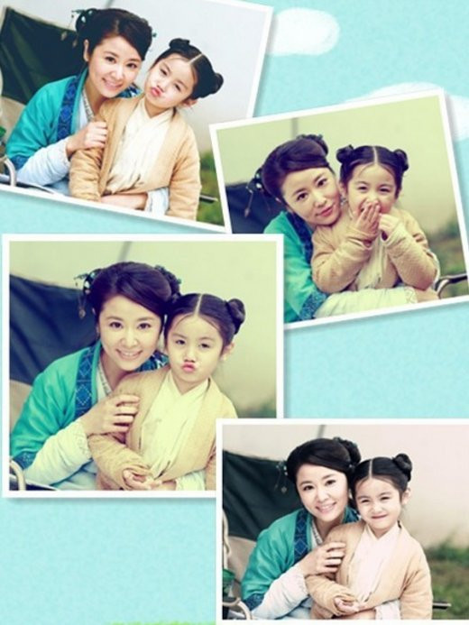 Bên cạnh công việc diễn xuất, cô còn kiêm luôn vai trò nhà sản xuất với tác phẩm đầu tay "Khuynh thế hoàng phi" thành công vang dội. Bên cạnh công việc diễn xuất, cô còn kiêm luôn vai trò nhà sản xuất với tác phẩm đầu tay "Khuynh thế hoàng phi" thành công vang dội.