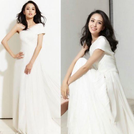 Diễn xuất của cô luôn làm hài lòng các đạo diễn và được khán giả yêu mến. Diễn xuất của cô luôn làm hài lòng các đạo diễn và được khán giả yêu mến.