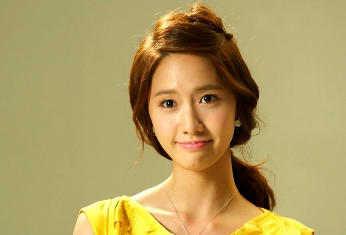 Yoona của SNSD luôn nổi tiếng không chỉ vì khuôn mặt xinh đẹp mà còn vì đôi mắt rất có hồn và đầy cuốn hút của cô Yoona của SNSD luôn nổi tiếng không chỉ vì khuôn mặt xinh đẹp mà còn vì đôi mắt rất có hồn và đầy cuốn hút của cô
