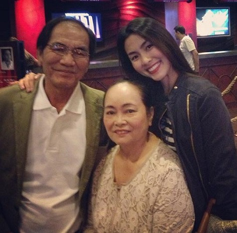 Ba mẹ của "ngọc nữ" Tăng Thanh Hà