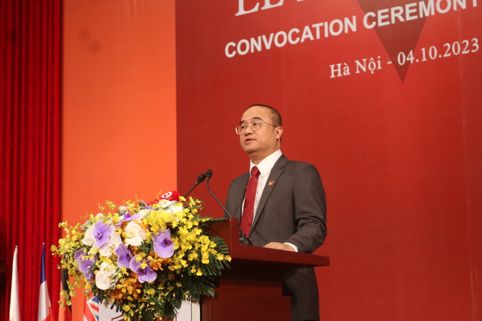 Phó giáo sư, Tiến sĩ Nguyễn Trúc Lê - Bí thư Đảng ủy, Chủ tịch Hội đồng Trường Đại học Kinh tế - Đại học Quốc gia Hà Nội