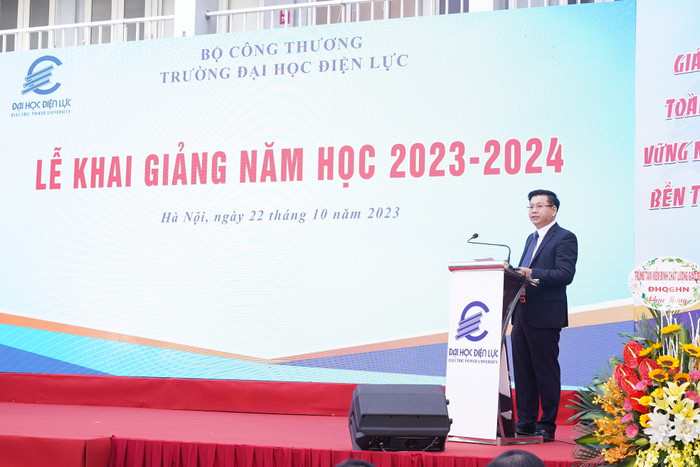 Phó giáo sư Đinh Văn Châu - Quyền Hiệu trưởng Trường Đại học Điện lực Phó giáo sư Đinh Văn Châu - Quyền Hiệu trưởng Trường Đại học Điện lực