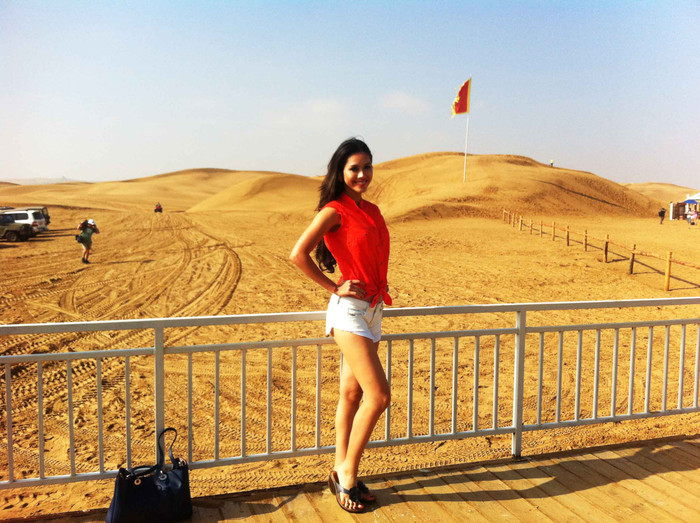 Hoàng My đã thay một bộ trang phục khác... Hoàng My đã thay một bộ trang phục khác...