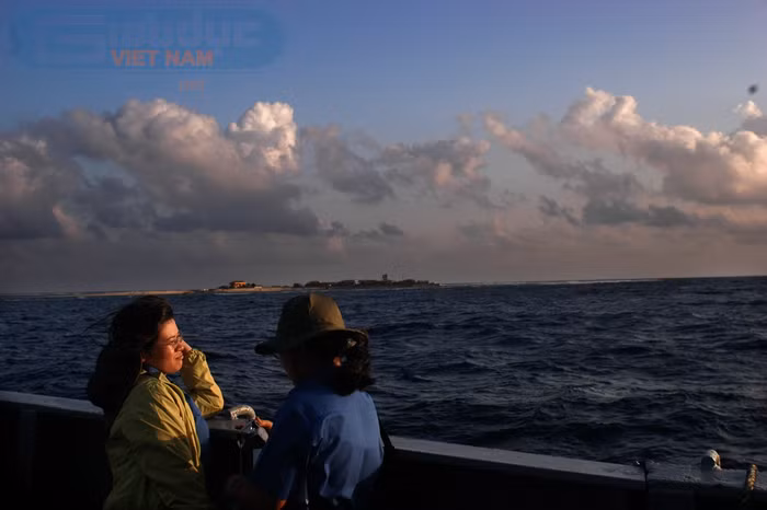 Trời xanh, biển xanh và hải đảo… là của chúng ta.