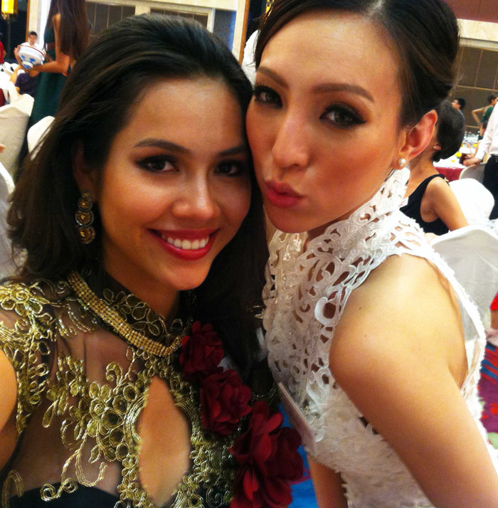 Trong đêm đấu giá, Hoàng My cũng đã giới thiệu về chiếc tù và với bạn bè quốc tế: “Chiếc Tù và này là một vật phẩm rất đặc biệt từ Việt Nam, nó được dùng như một công cụ báo hiệu khi đi săn, dùng như một loại nhạc cụ, và dùng để triệu tập mọi người. Chiếc Tù Và được chính tay “tù trưởng” bộ tộc K’Ho làm. Đây là biểu tượng của quyền lực và không phải ai cũng có thể thổi được nó. Chiếc Tù Và chỉ dành riêng cho người đặc biệt! Thật tuyệt vời phải không nào! Vậy là chúng ta đã giúp được rất nhiều đứa trẻ được đến trường bằng chiếc Tù Và do tù trưởng K'Tham chính tay làm”.