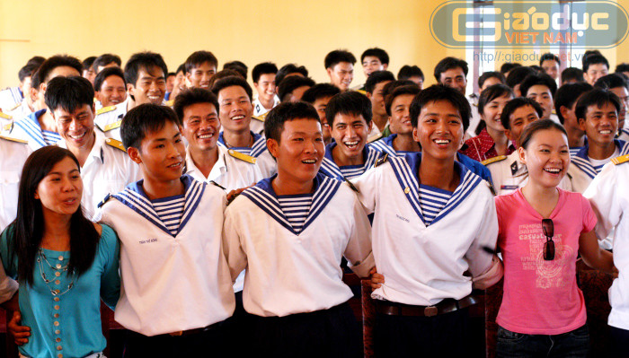 Ấm áp tình quân dân.