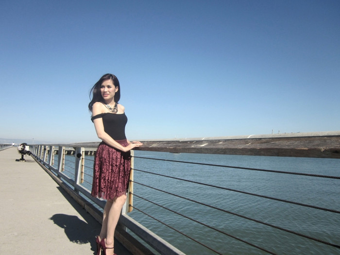 Đang có nhiều lời mời Victoria Phương Nguyễn tham gia nghệ thuật nhưng cô chưa có ý định lấn sang lĩnh vực showbiz.