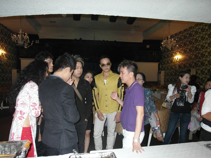 Dặn dò lần cuối trước khi ra về. Dặn dò lần cuối trước khi ra về.