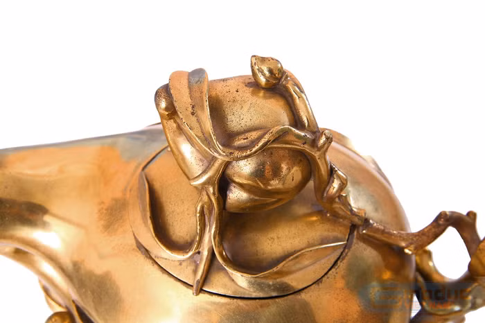 Và nhìn từ trên xuống… Và nhìn từ trên xuống…