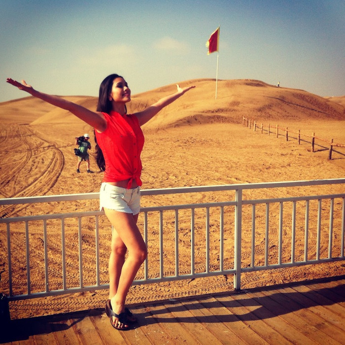 Nhờ bạn bè chụp giúp những bức ảnh kỷ niệm về vùng đất tuyệt đẹp này. Nhờ bạn bè chụp giúp những bức ảnh kỷ niệm về vùng đất tuyệt đẹp này.