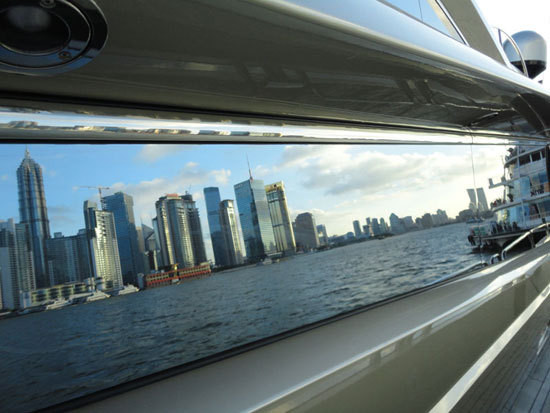 Nước sơn bóng loáng Nước sơn bóng loáng