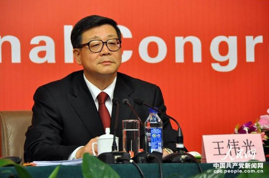 Ông Vương Vĩ Quang, Viện phó thường trực Viện Khoa học xã hội Trung Quốc, đại biểu chính thức dự đại hội 18 bác tin đồn "bỏ tư tưởng Mao Trạch Đông" khỏi Điều lệ đảng Ông Vương Vĩ Quang, Viện phó thường trực Viện Khoa học xã hội Trung Quốc, đại biểu chính thức dự đại hội 18 bác tin đồn "bỏ tư tưởng Mao Trạch Đông" khỏi Điều lệ đảng