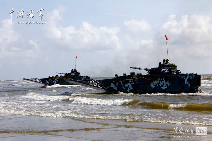 Xe lội nước hạm đội Nam Hải (ảnh minh họa, nguồn: Quân giải phóng) Xe lội nước hạm đội Nam Hải (ảnh minh họa, nguồn: Quân giải phóng)