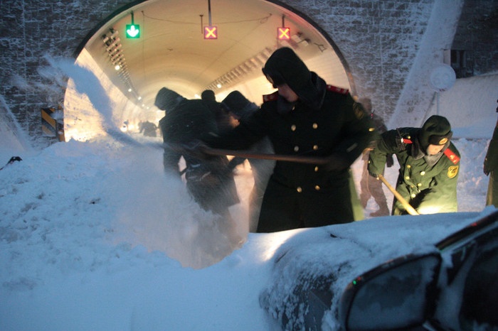 Sức người khó lại với thiên nhiên