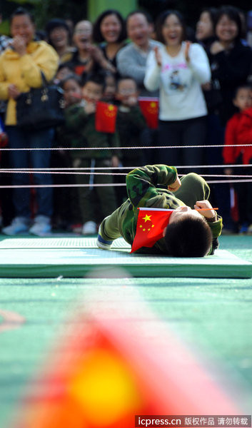 Những đứa trẻ này được coi như những "anh hùng" bảo vệ chủ quyền đảo Điếu Ngư