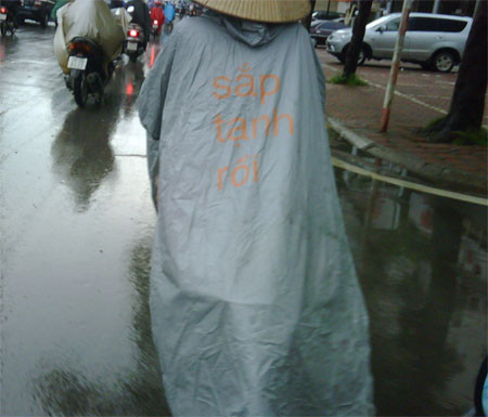 Áo mưa an ủi người sử dụng.