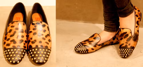 Sau khi kiểu giầy cap-toe bít mũi, gót nhọn hoắt được đông đảo phụ nữ trên khắp thế giới sử dụng thì hè năm nay, giầy búp bê mang kiểu dáng này mau chóng được lan truyền. Bên cạnh vẻ đẹp nguyên bản của những điểm nhấn độc đáo, dáng giầy búp bê rất hợp với thời trang cũng như nhu cầu di chuyển, vui chơi trong mùa hè. Ảnh: Những sắc màu và kiểu dáng đẹp mắt.