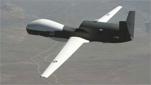 Một chiếc RQ - 4A Global Hawk của Hải quân Mỹ. Ảnh: Internet.