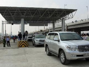 Lễ thông xe kỹ thuật đường cao tốc Cầu Giẽ - Ninh Bình. Ảnh: Thế Duyệt/TTXVN.