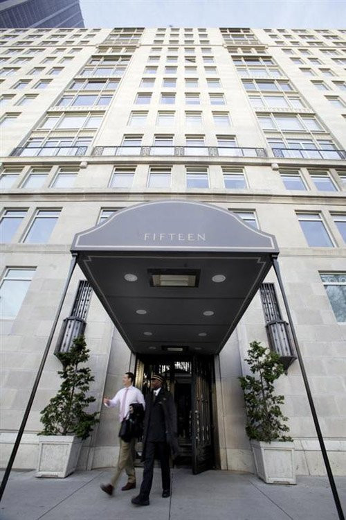 Căn nhà rộng lớn và đắt tiền này được ví là thiên đường sang trọng hơn cả những tòa lâu đài và là ký túc xá trong mơ của một trường đại học. Ảnh: Căn hộ nằm trong ngôi nhà thuộc khu vực trung tâm của New York.