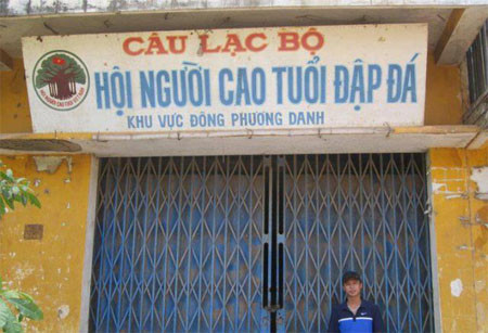 Câu lạc bộ đập đá, có ai dám tham gia không? Câu lạc bộ đập đá, có ai dám tham gia không?