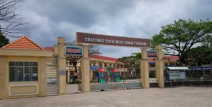 Bắt cô giáo quỳ gối là có dấu hiệu của tội Làm nhục người khác ảnh 3 Bắt cô giáo quỳ gối là có dấu hiệu của tội Làm nhục người khác ảnh 3