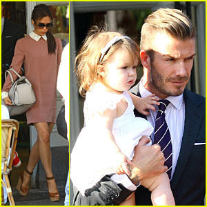 Bờm tóc xinh xắn xuống phố cùng bố mẹ Bờm tóc xinh xắn xuống phố cùng bố mẹ