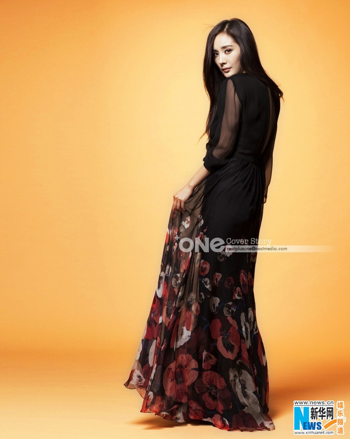 Khuôn mặt đẹp và chiều cao lí tưởng là lợi thế của cô Khuôn mặt đẹp và chiều cao lí tưởng là lợi thế của cô