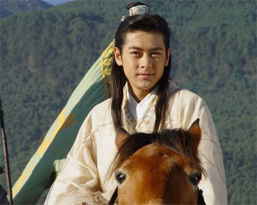 Lâm Chí Dĩnh đẹp trai và đào hoa với vai Đoàn Dự trong "Thiên long bát bộ".