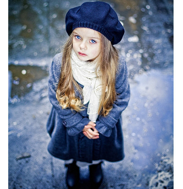 Cô bé dường như sinh ra để làm người mẫu Cô bé dường như sinh ra để làm người mẫu