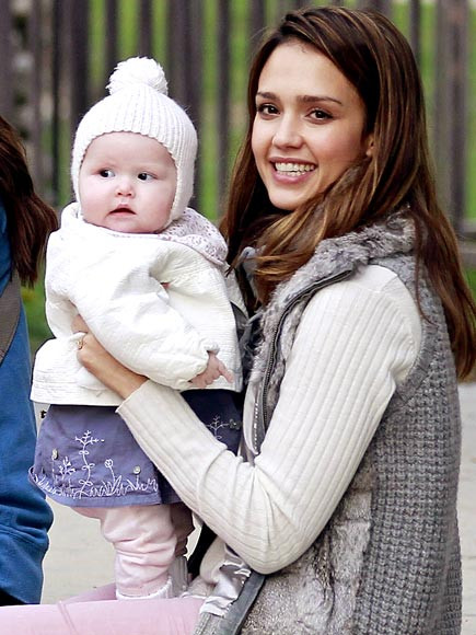 Nụ cười rạng rỡ và hạnh phúc của cô diễn viên tài năng