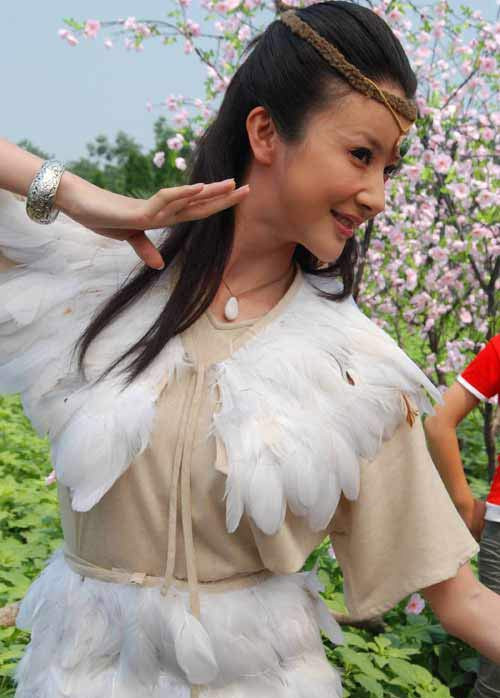 Đậm chất hoang sơ của buổi đầu trời đất hỗn mang nhưng vẫn là nhan sắc của tiên nữ giáng trần. Đậm chất hoang sơ của buổi đầu trời đất hỗn mang nhưng vẫn là nhan sắc của tiên nữ giáng trần.