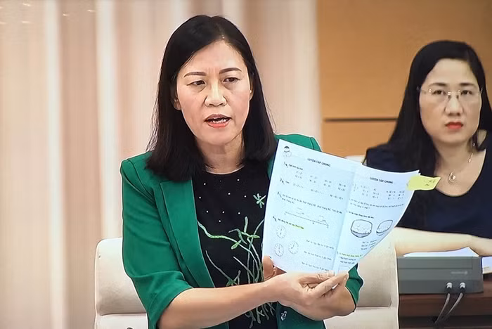 Quan điểm của Bộ giáo dục là sách giáo khoa phải được tái sử dụng nhiều lần ảnh 2