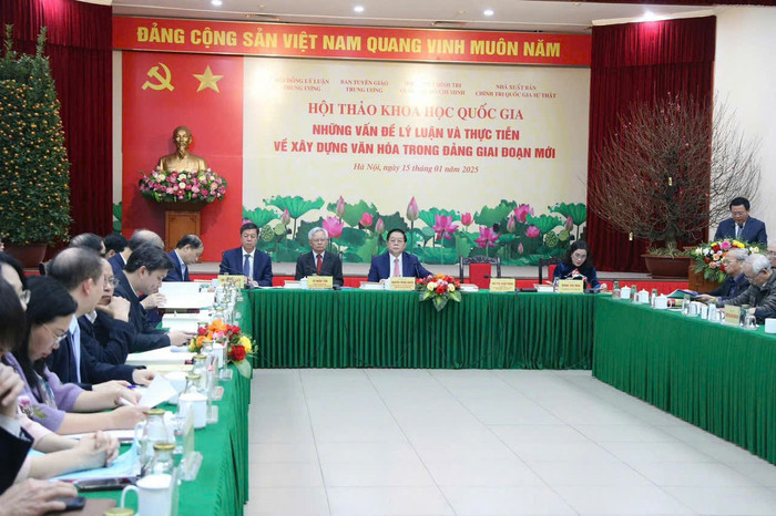 Quang cảnh Hội thảo khoa học quốc gia những vấn đề lý luận và thực tiễn về xây dựng văn hóa trong Đảng trong giai đoạn mới. z6231494922317_1a59f5a7f229f80143131e60783539ec.jpg