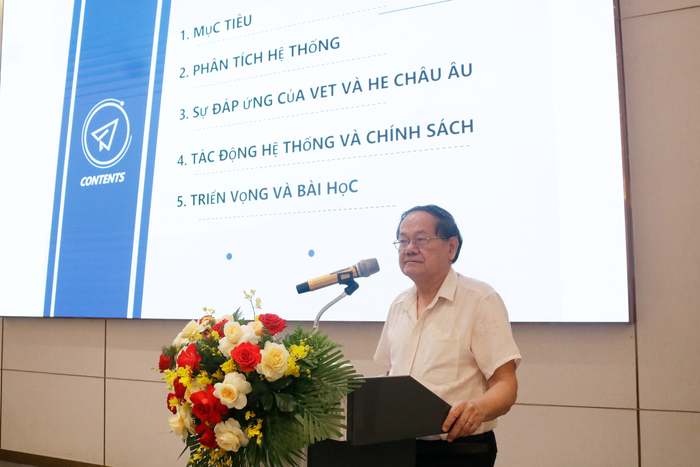 Giáo sư, Tiến sĩ khoa học Đặng Ứng Vận - Phó Chủ tịch Hội đồng Cố vấn, Hiệp hội Các trường đại học, cao đẳng Việt Nam (nguyên Phó Chủ tịch Hội đồng Khoa học Văn phòng Chính phủ). Ảnh: Doãn Nhàn GDVN-Hoithao cao đẳng (4).png