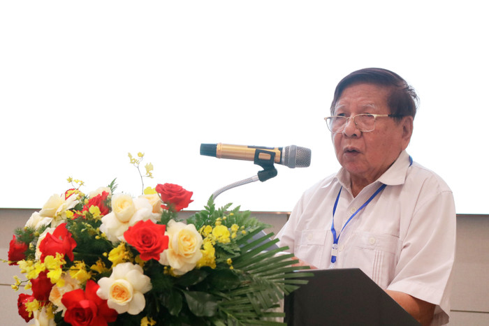 Phó giáo sư, Tiến sĩ Trần Xuân Nhĩ - Phó Chủ tịch thường trực Hiệp hội Các trường đại học, cao đẳng Việt Nam. Ảnh: Doãn Nhàn GDVN-Hoithao cao đẳng (1).jpg
