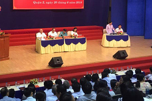 Đoàn Đại biểu Quốc hội Thành phố Hồ Chí Minh làm việc với người dân Thủ Thiêm. (Ảnh: H.L) Đoàn Đại biểu Quốc hội Thành phố Hồ Chí Minh làm việc với người dân Thủ Thiêm. (Ảnh: H.L)