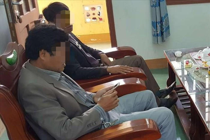 Cán bộ dùng bằng giả ở huyện Hướng Hóa, Quảng Trị. (Ảnh: Báo Lao động) Cán bộ dùng bằng giả ở huyện Hướng Hóa, Quảng Trị. (Ảnh: Báo Lao động)