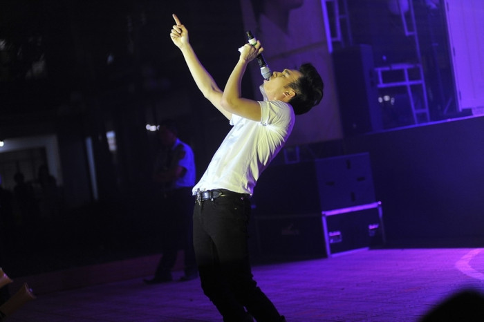 Liveshow kế tiếp và cuối cùng để kết thúc tour diễn phục vụ giới có thu nhập thấp của Dương Triệu Vũ sẽ diễn ra tại Nhà văn hóa Thanh niên, TP.HCM.