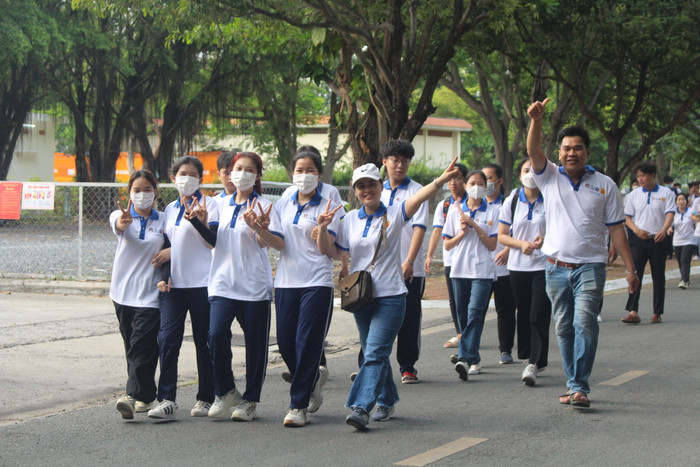 Sinh viên hào hứng tham gia sự kiện. Ảnh: NTCC