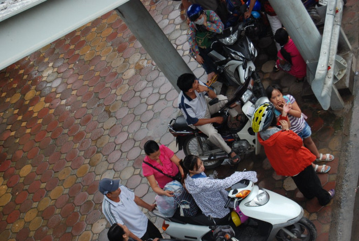 (Xem đáp án môn Vật lí - Xem đáp án môn Toán) (Xem đáp án môn Vật lí - Xem đáp án môn Toán)