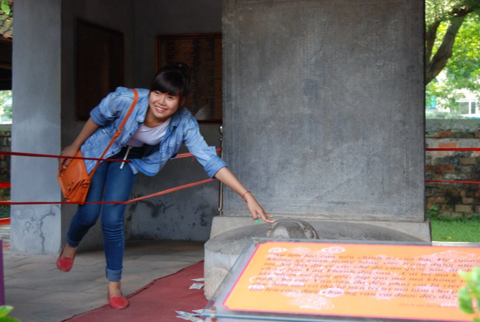 ĐÁP ÁN THI CAO ĐẲNG 2012 CỦA BỘ GIÁO DỤC: ĐÁP ÁN TIẾNG ANH KHỐI A1, D HỆ CAO ĐẲNG 2012 - ĐÁP ÁN MÔN VẬT LÍ KHỐI A, A1 HỆ CAO ĐẲNG 2012 - ĐÁP ÁN MÔN HÓA KHỐI A, B - ĐÁP ÁN MÔN TOÁN KHỐI A, A1, B, D HỆ CAO ĐẲNG 2012 - ĐÁP ÁN MÔN VĂN KHỐI C, D HỆ CAO ĐẲNG 2012 - ĐÁP ÁN TIẾNG TRUNG, PHÁP, NGA HỆ CAO ĐẲNG 2012 ĐÁP ÁN THI CAO ĐẲNG 2012 CỦA BỘ GIÁO DỤC: ĐÁP ÁN TIẾNG ANH KHỐI A1, D HỆ CAO ĐẲNG 2012 - ĐÁP ÁN MÔN VẬT LÍ KHỐI A, A1 HỆ CAO ĐẲNG 2012 - ĐÁP ÁN MÔN HÓA KHỐI A, B - ĐÁP ÁN MÔN TOÁN KHỐI A, A1, B, D HỆ CAO ĐẲNG 2012 - ĐÁP ÁN MÔN VĂN KHỐI C, D HỆ CAO ĐẲNG 2012 - ĐÁP ÁN TIẾNG TRUNG, PHÁP, NGA HỆ CAO ĐẲNG 2012