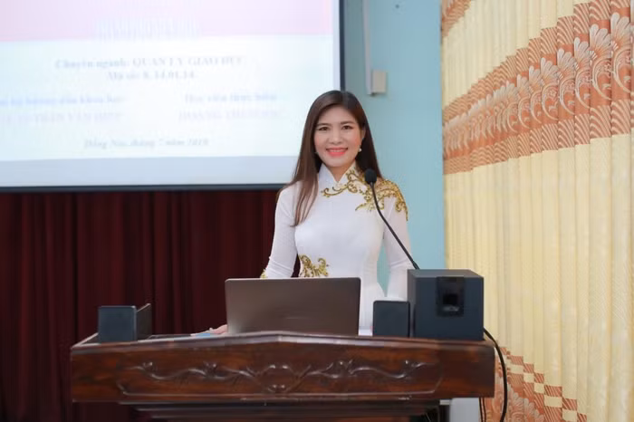 Cô Hoàng Thị Ngọc, Hiệu trưởng Trường tiểu học Nguyễn An Ninh (thành phố Biên Hòa). Ảnh: NTCC
