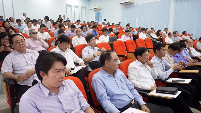 Các đại biểu về dự Hội nghị. (Ảnh: H.L)